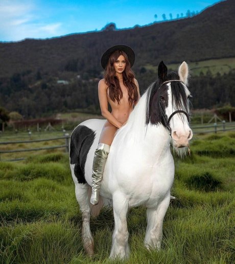 Paola Triana onlyfans nude