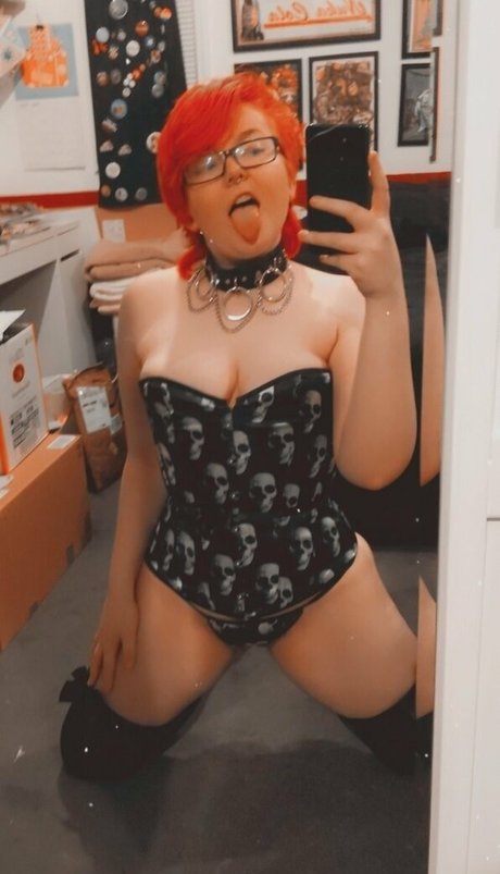 emopink69 onlyfans nudes leaks