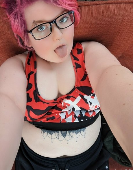 emopink69 onlyfans nude photos