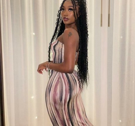 ItsTavvi onlyfans leak free