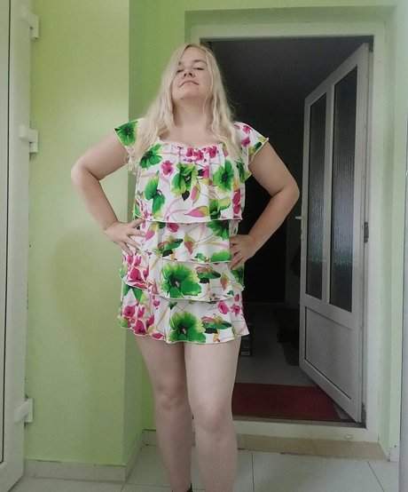 Dejana Savi only fans nudes