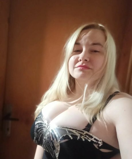 Dejana Savi nude onlyfans leaks