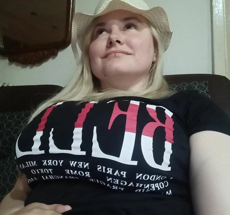 Dejana Savi onlyfans nude content