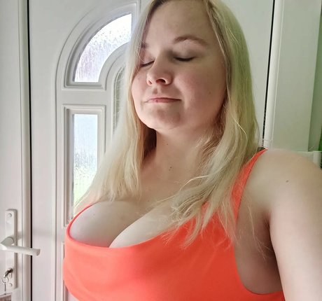 Dejana Savi free only fans