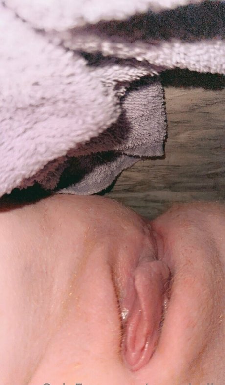 sassyholly nudes only fans