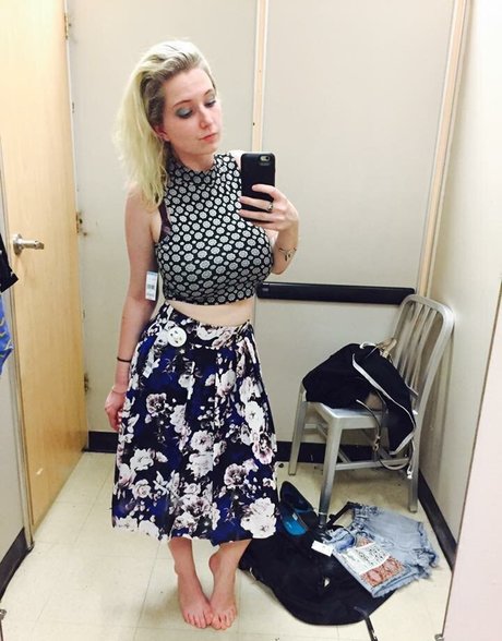 Calliope Rossi onlyfans fuck