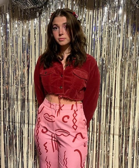 mikellamia onlyfans model