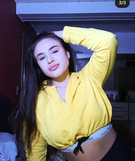 Fiona Schramm onlyfans leaked dirtyship