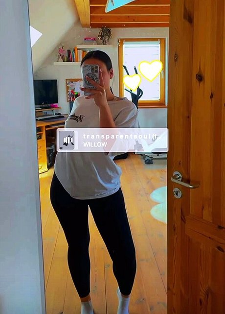 Fiona Schramm onlyfans naked leak