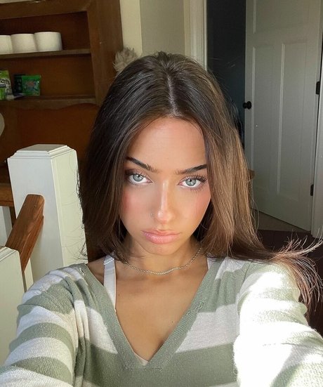 Lily Weber onlyfans leak new