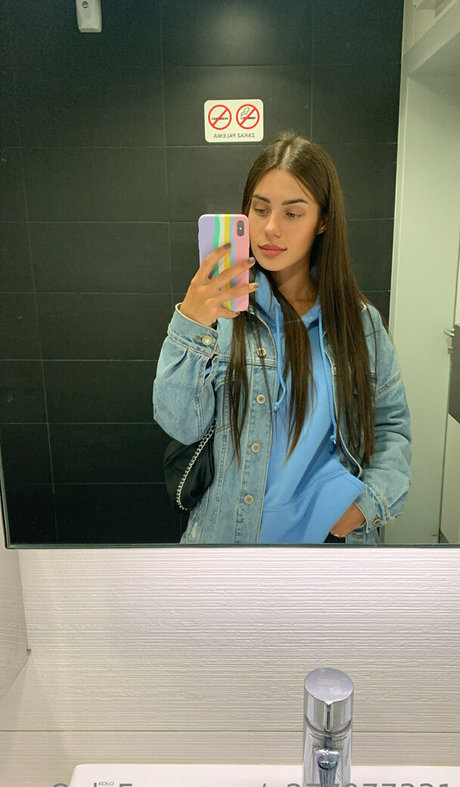 Nicoletta top new onlyfans leaks