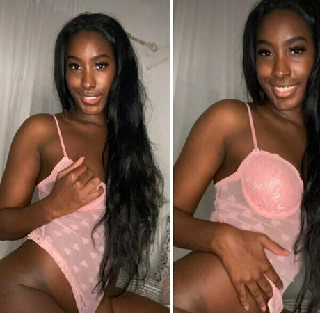 candylilly naked onlyfans