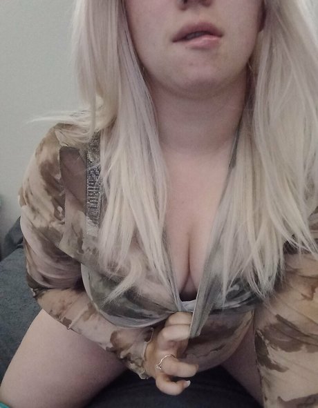 xoharleyrayxo onlyfans creator