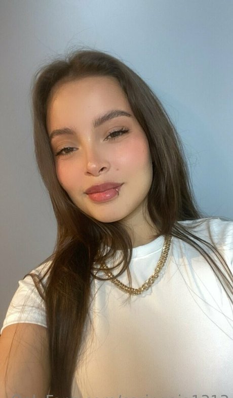 caringaia1313 only fans