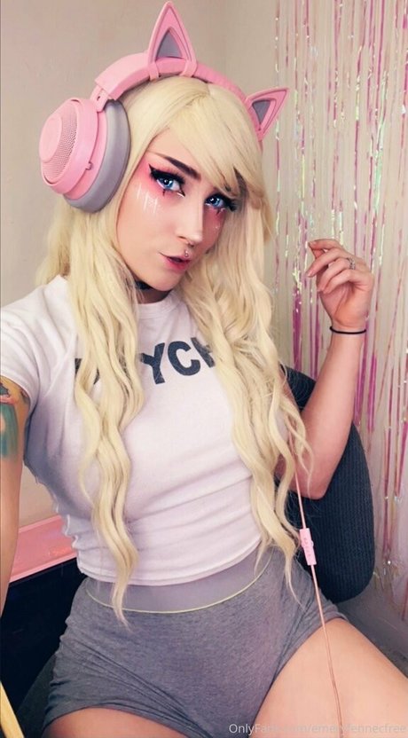 emeryfennecfree nude onlyfans leaks