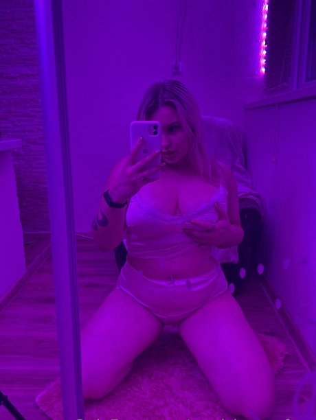 fluffy bun onlyfans naked pics