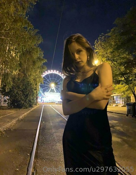 lovelylollyhehe nude on onlyfans