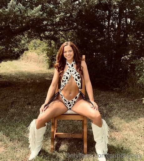 Punchyhy onlyfans model