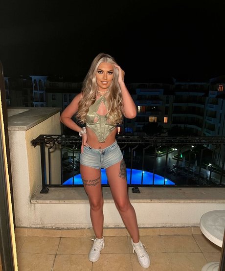 Xavia Brooke xxx onlyfans