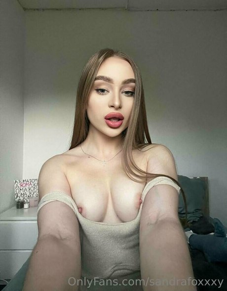 sandrafoxxxy onlyfans nude leaks