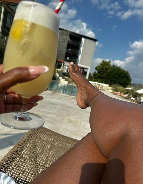 madam___caramel onlyfans leams