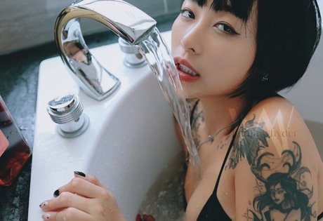 Maimaiwhyder topless onlyfans