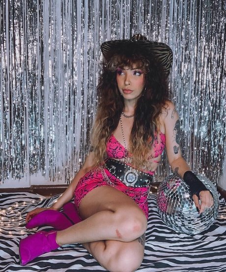 Angel Ferrari onlyfans naked leaks