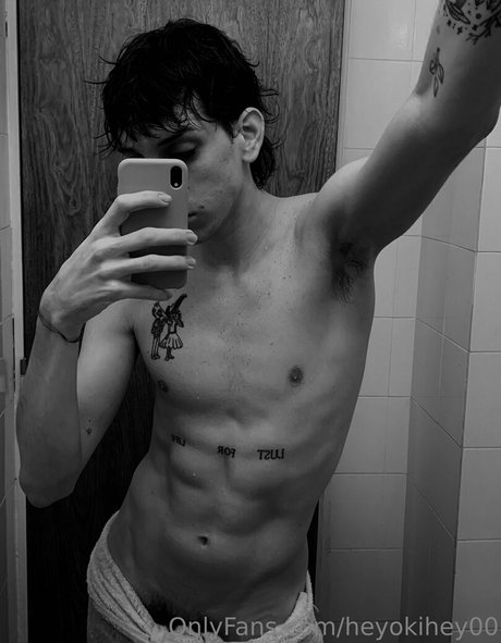 heyokihey00 onlyfans leak naked