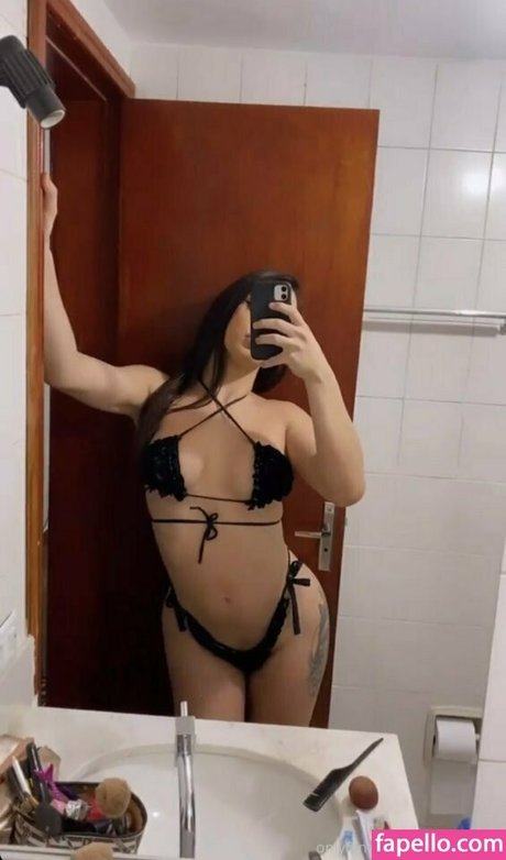 Elloah Guedes only fans pics