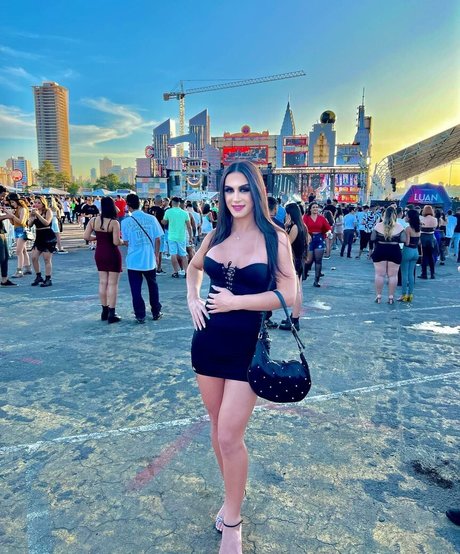 Elloah Guedes only fans leak