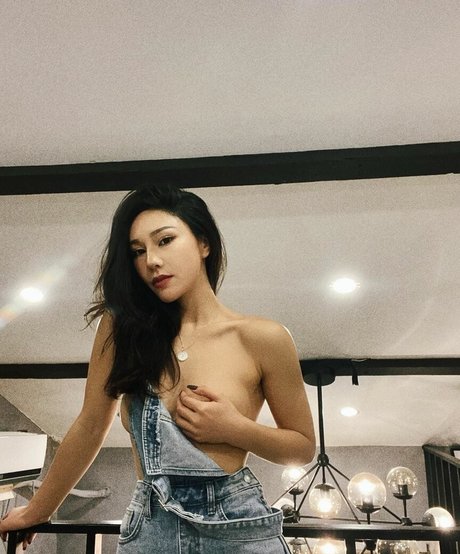 Xiaolajiao j3 onlyfans tits