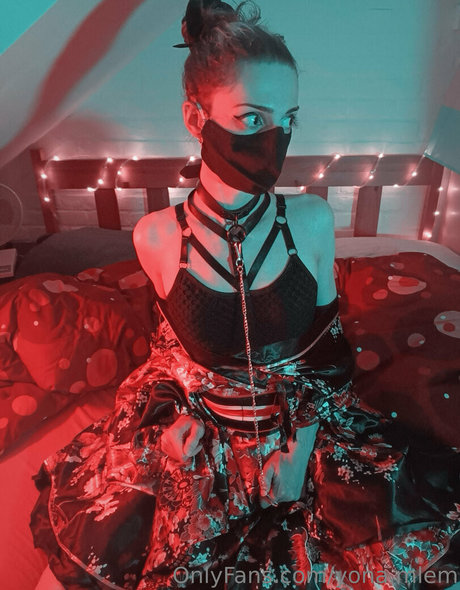 yona mlem onlyfans model photos