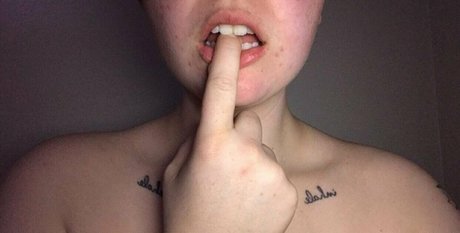 joey valentinee onlyfans nudes