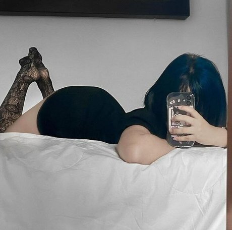 Slythye feet onlyfans