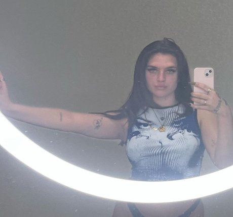 Mae Muller only fans free