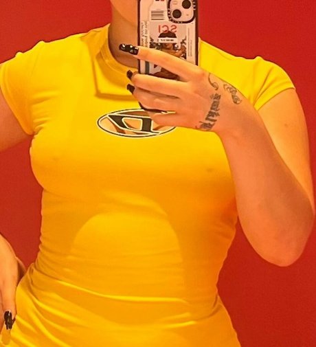 Mae Muller onlyfans content leaked