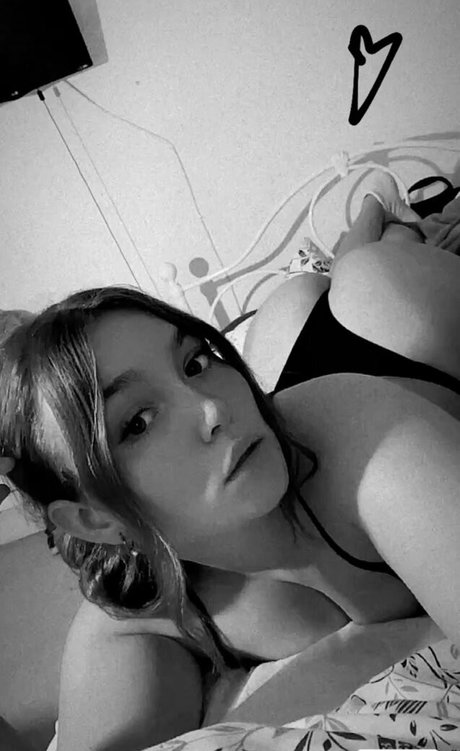 ChloMaw nude onlyfans leak