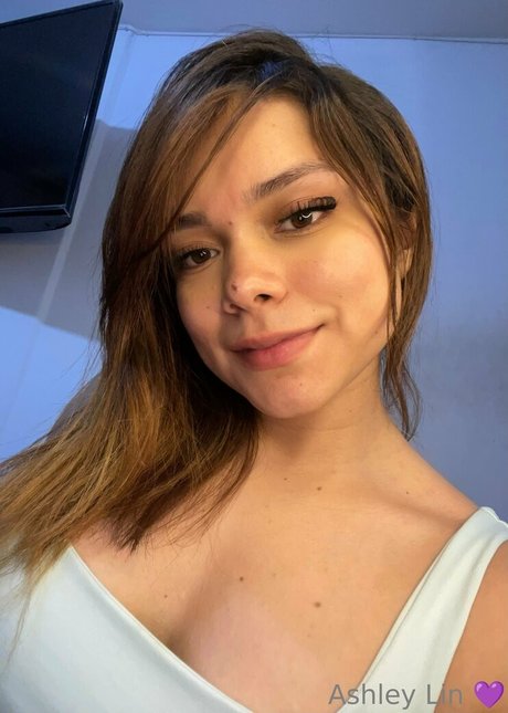 ashleyliin onlyfans sex tape