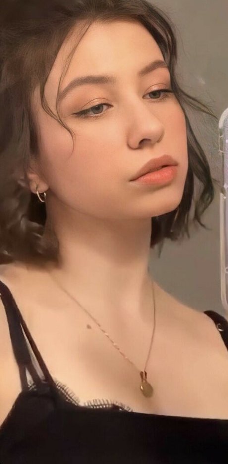 Katelyn Nacon onlyfans leaked