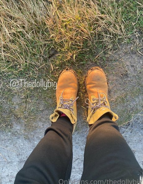 thedollybig onlyfans leajs