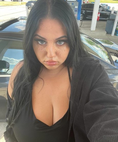 Alexa Nicole Ray onlyfans for free