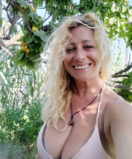 Sabina Di Iorio onlyfans lean