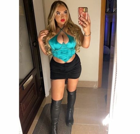 Caoimheeee onlyfans topless