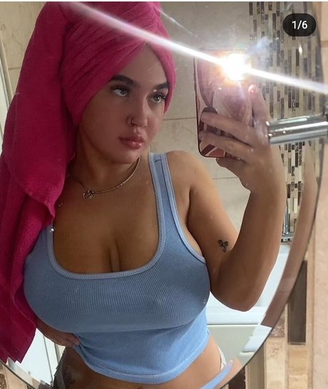 Caoimheeee feet onlyfans