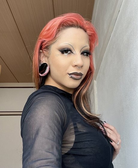 Death Heartt onlyfans nide