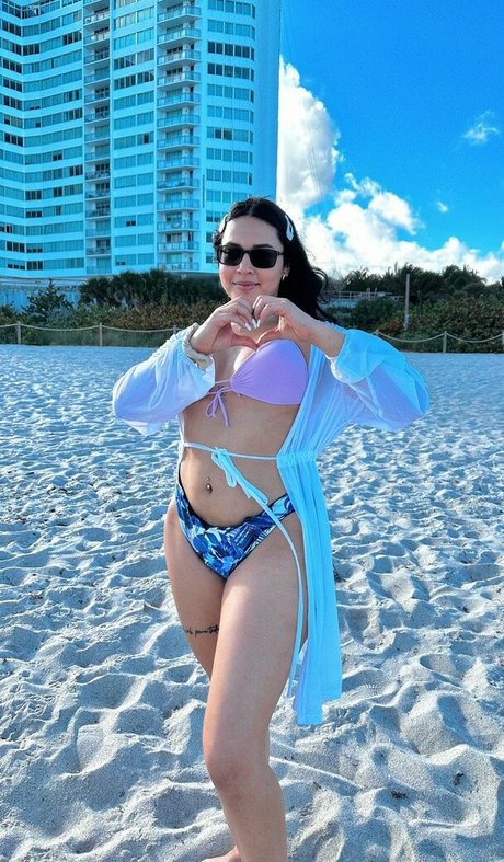 merloanii onlyfans model photo