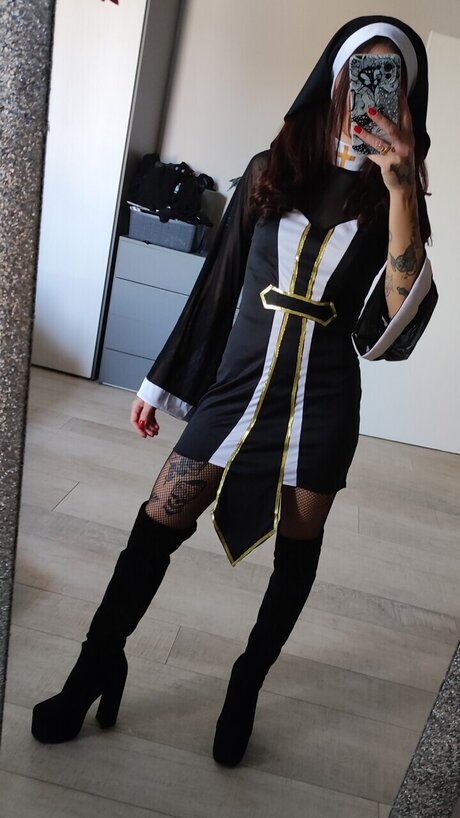 Selvaggia Corona onlyfans photo