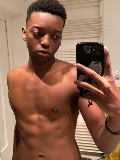 Manu Clout only fans pic