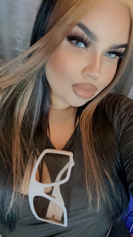 Bella Mvrie onlyfans leak new