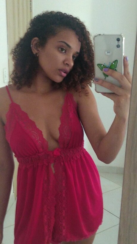 Larissa Teixeira onlyfans leaked nudes